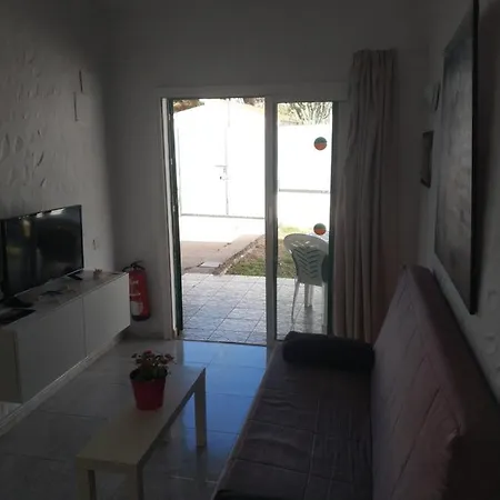 Bungalow Next To Yumbo Center Holiday home